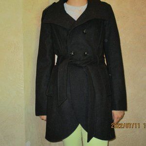 Guess black pea coat with detailed piping.
